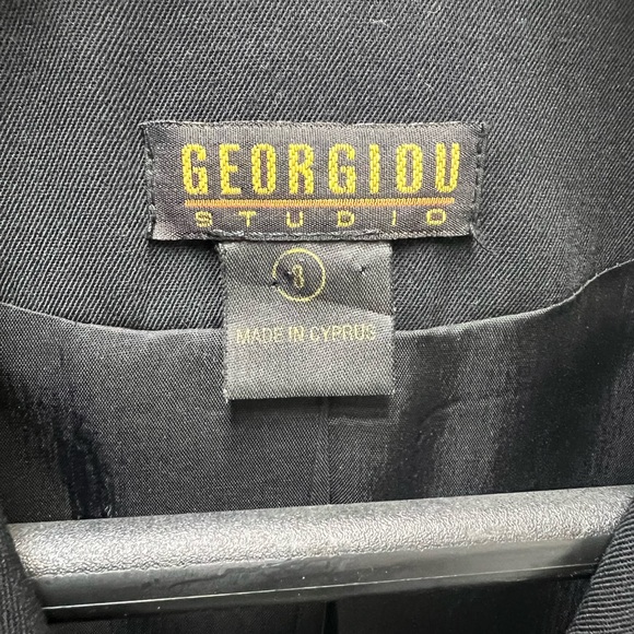 Vintage black suit jacket - Picture 2 of 7